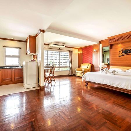 Studio Suite By Royal Ivory Nana Bangkok Extérieur photo