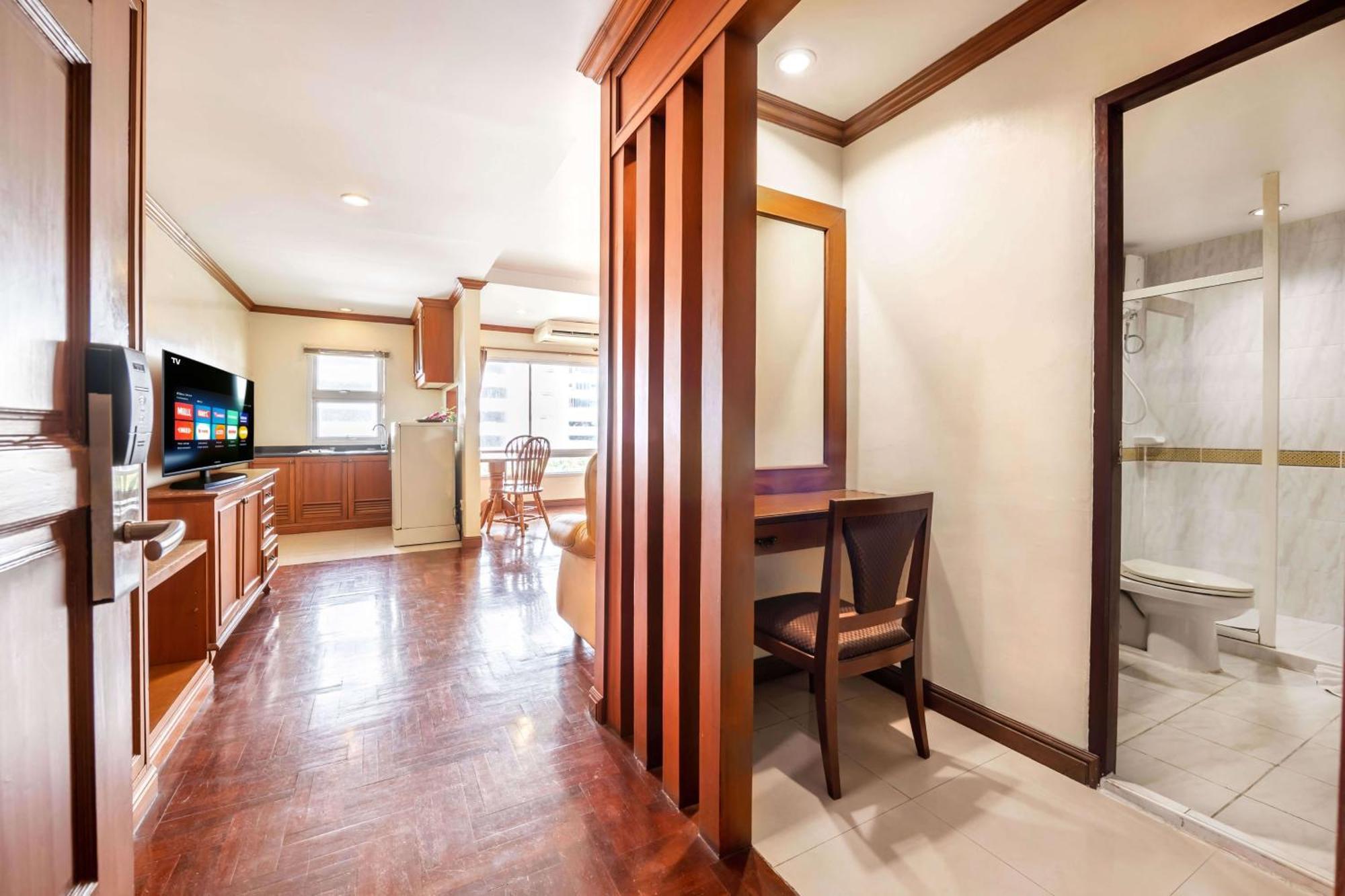 Studio Suite By Royal Ivory Nana Bangkok Extérieur photo